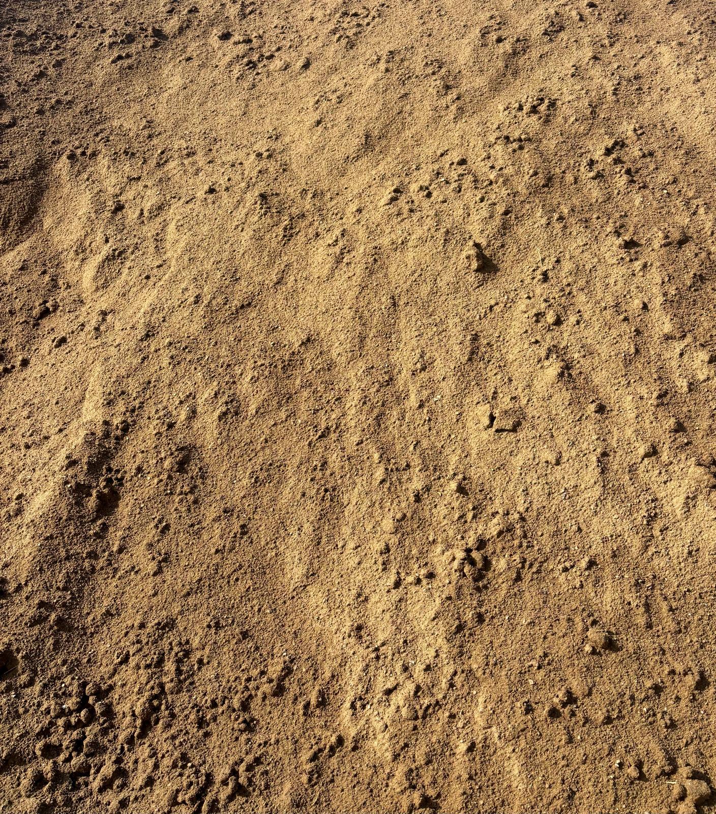 Recyklovaná zemina 0/8 mm